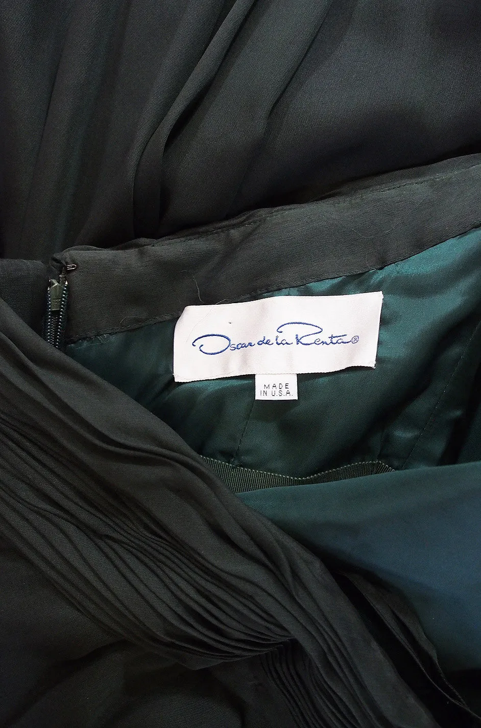 1980s Green Silk Chiffon Oscar De La Renta Gown