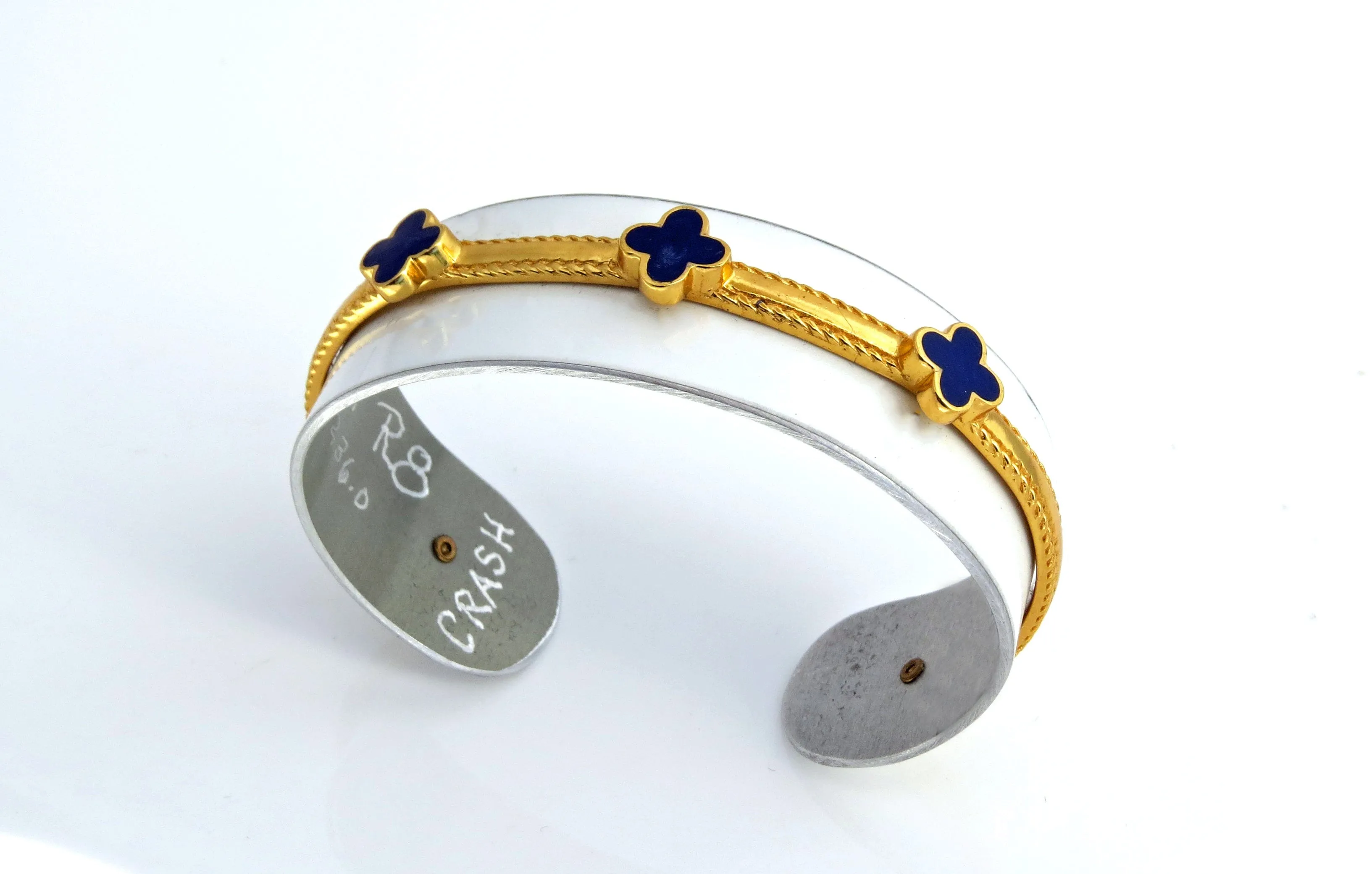 Audi R8 Clover Cuff