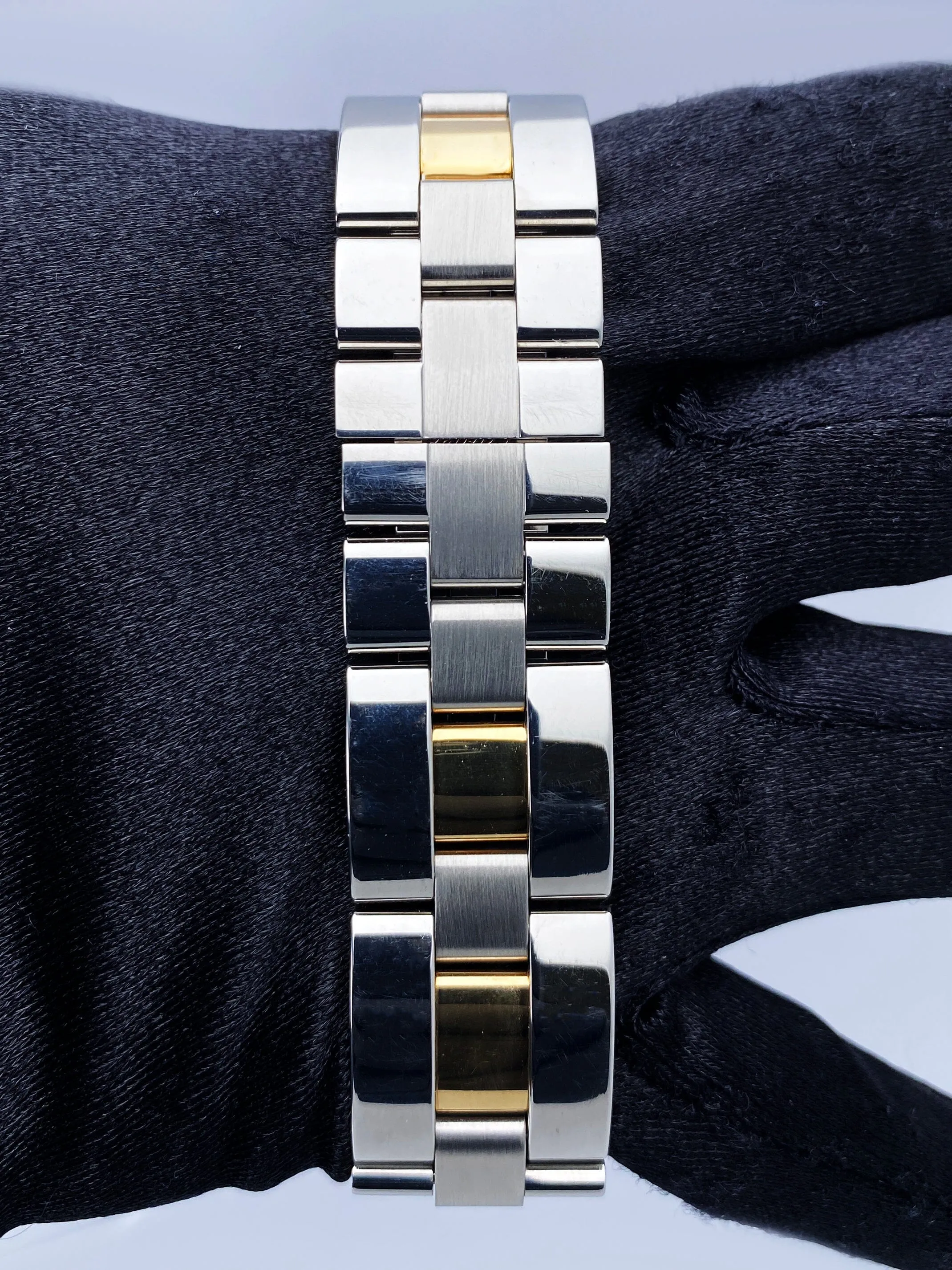 Cartier Roadster W62031Y4 Silver Dial Two Tone Mens Watch