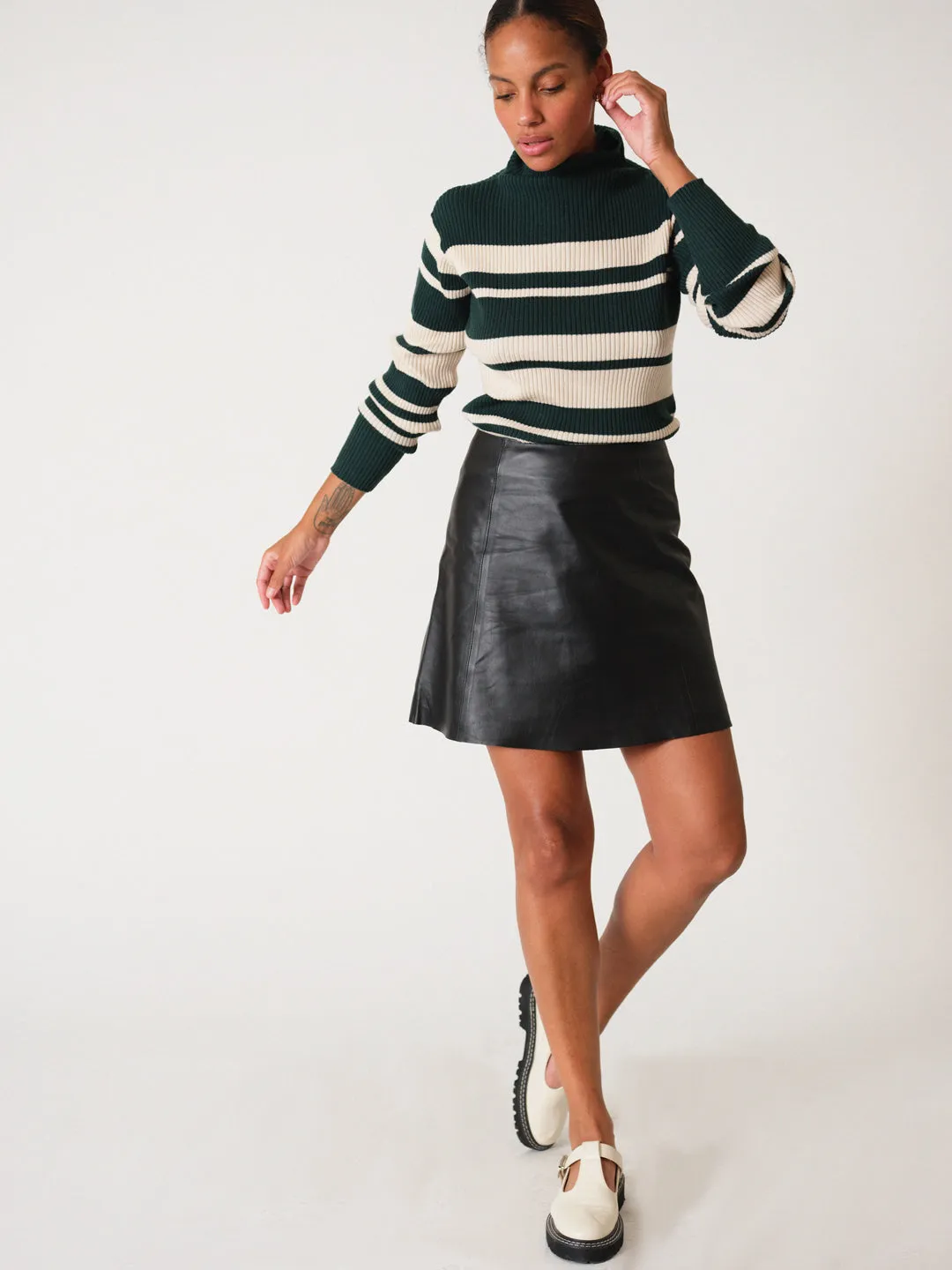 Circle Leather Mini Skirt Black