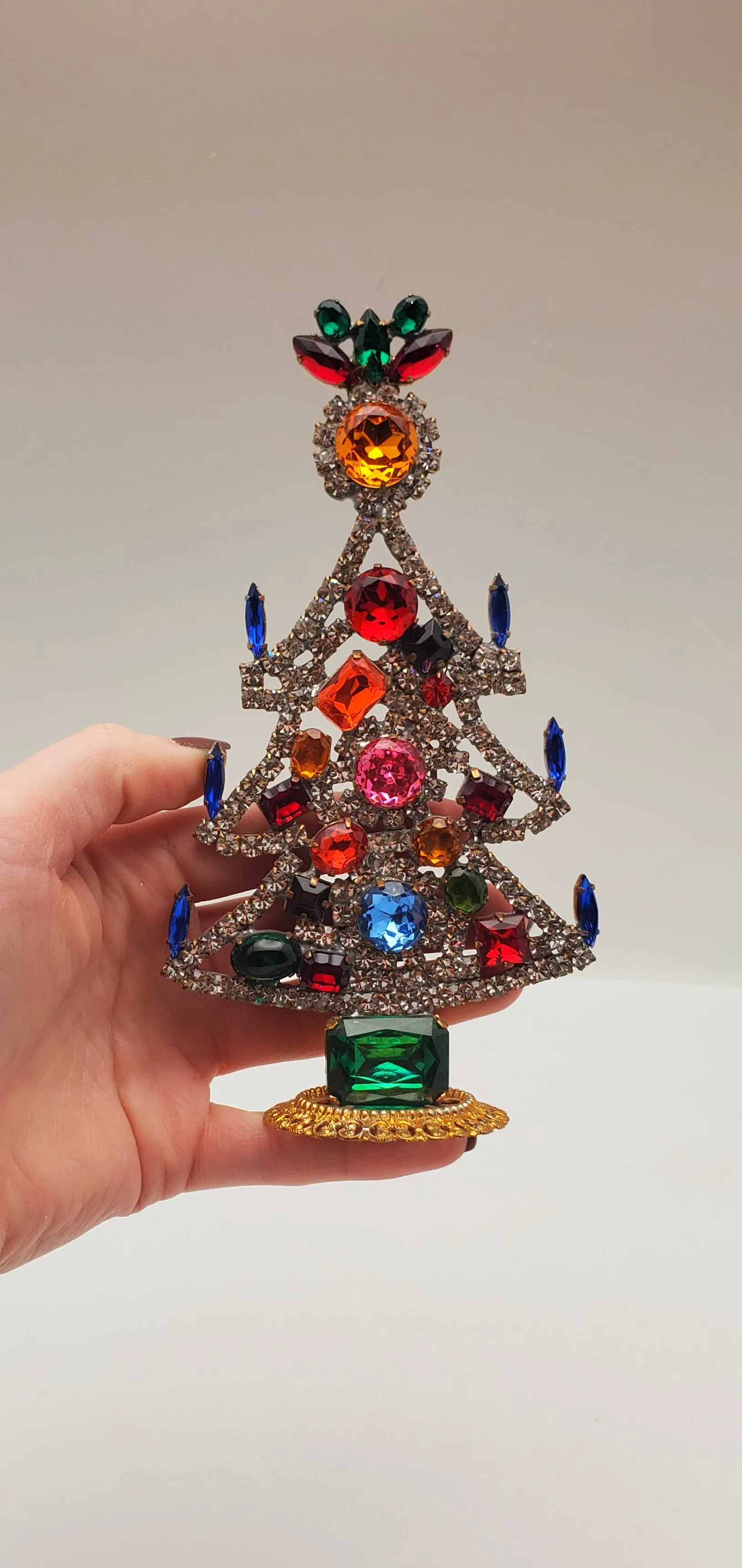 Czech. Mantle Tree #105