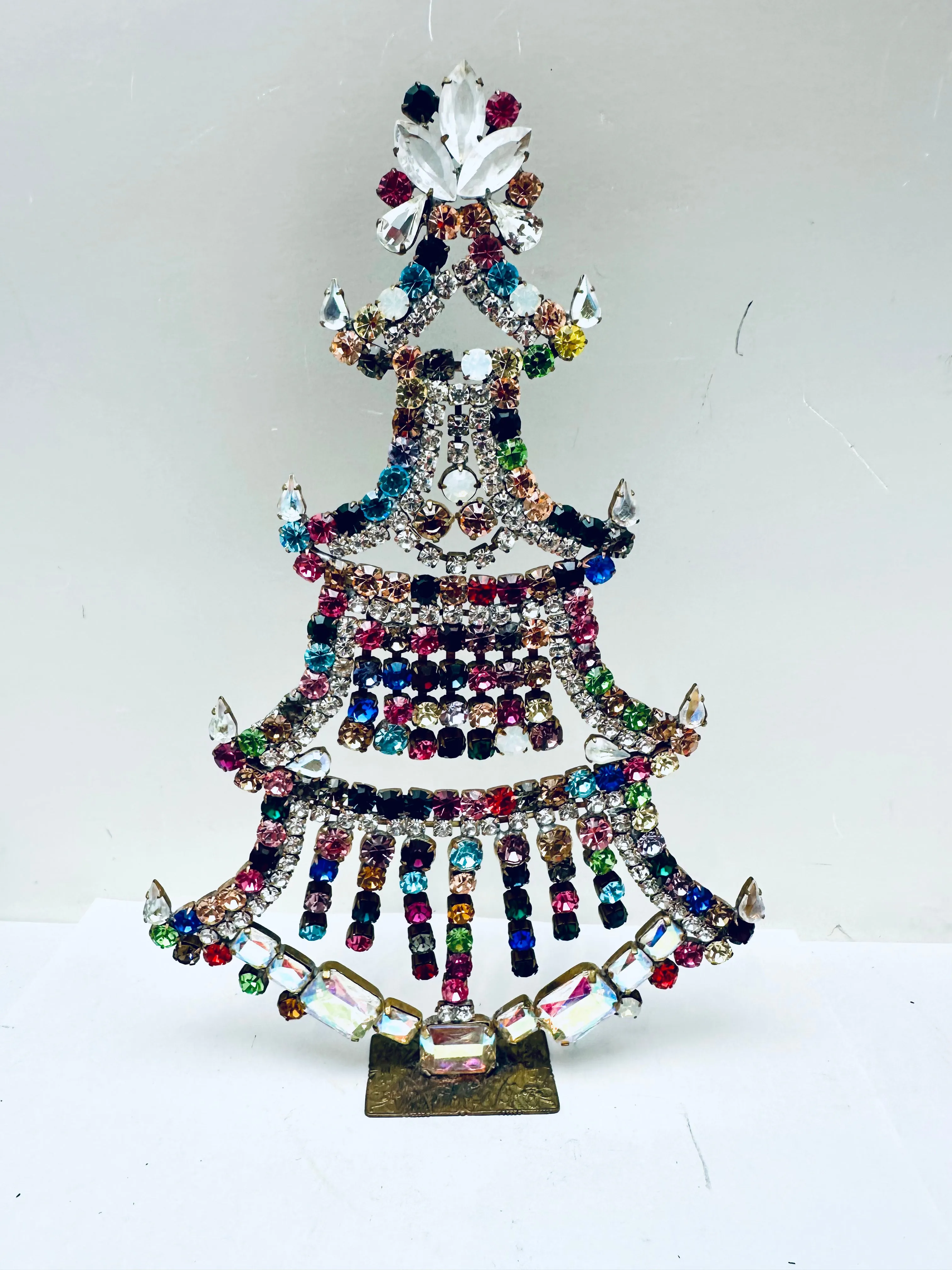 Czech. Mantle Tree #106