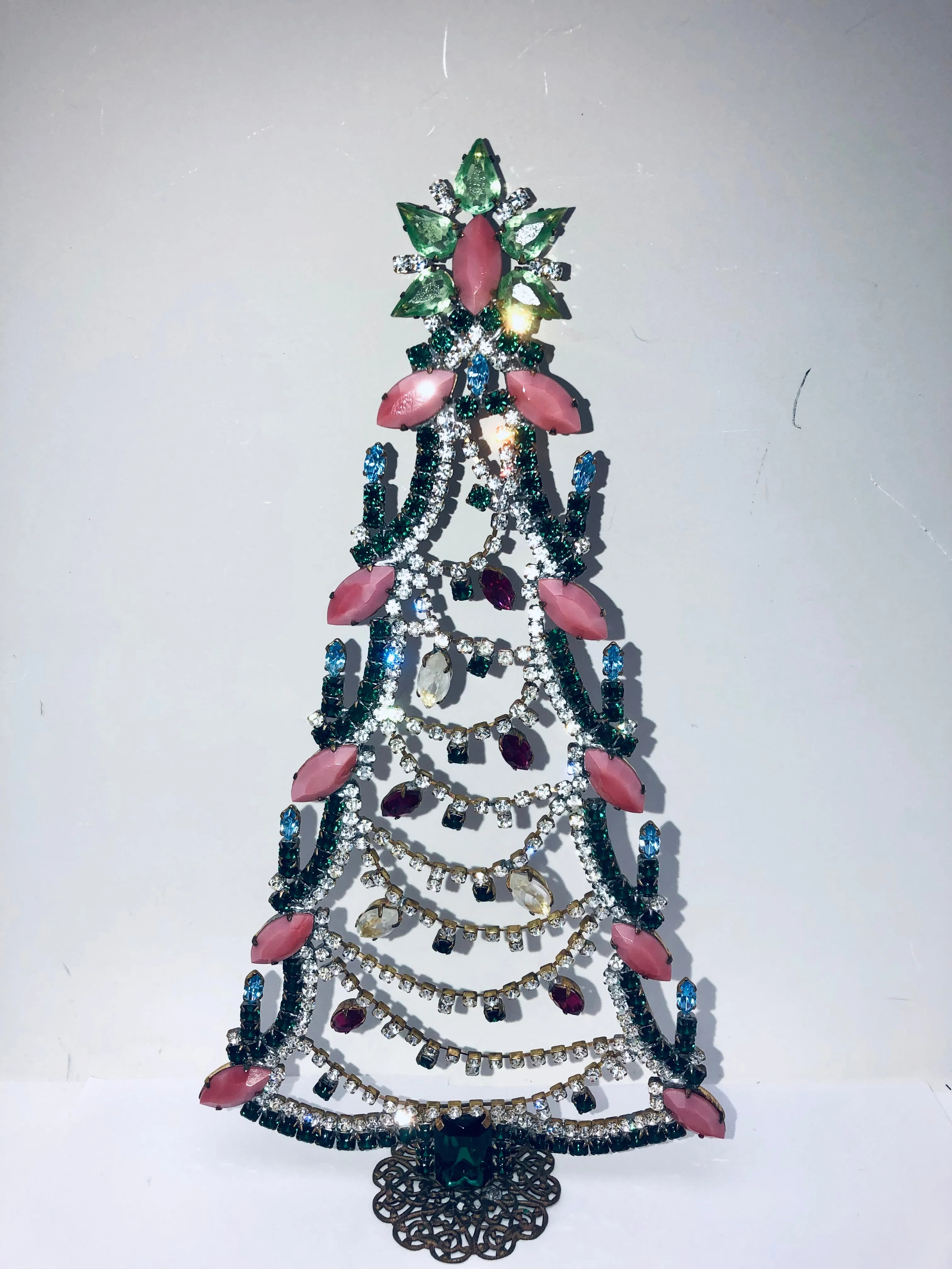 Czech. Mantle Tree #76