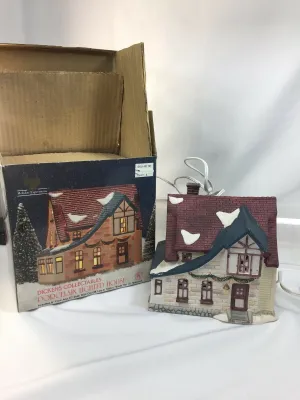 Dickens Collectibles Holiday Expressions English Manor Lighted House Vintage