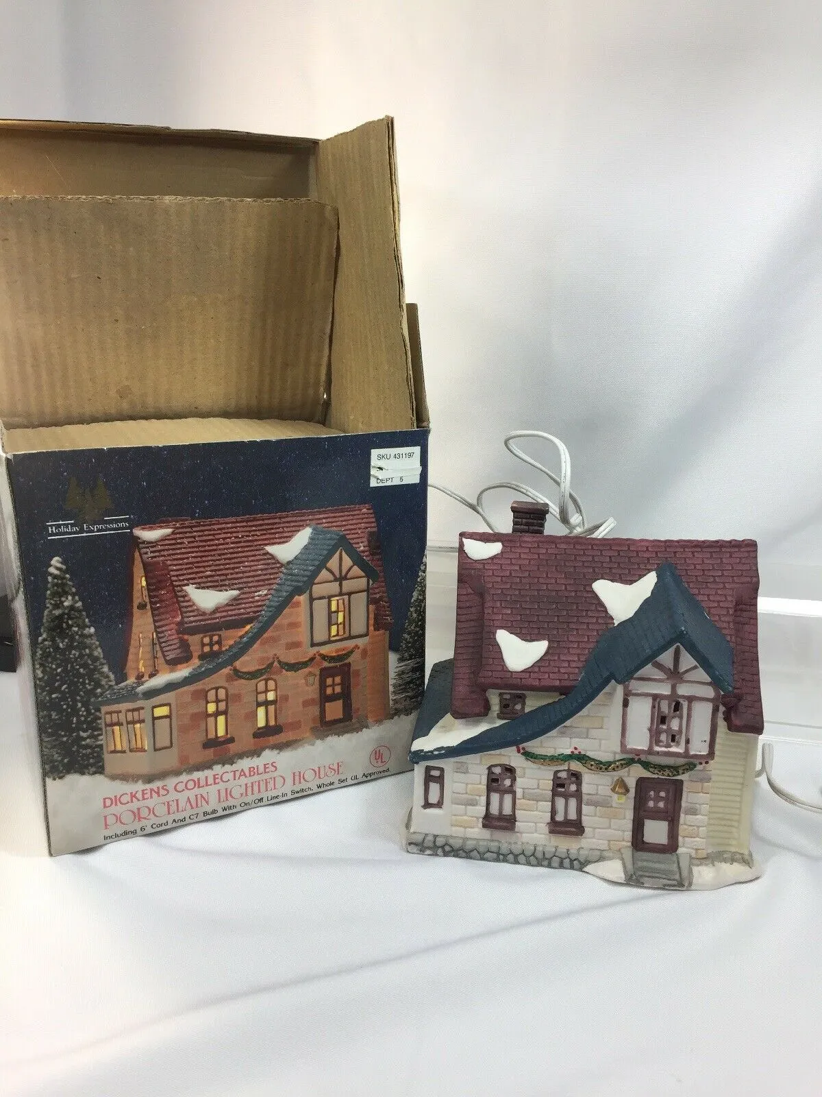 Dickens Collectibles Holiday Expressions English Manor Lighted House Vintage