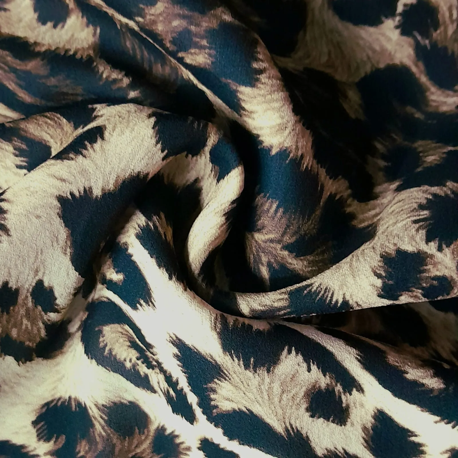 Digital Printed Floral Chiffon Fabric 150 cm
