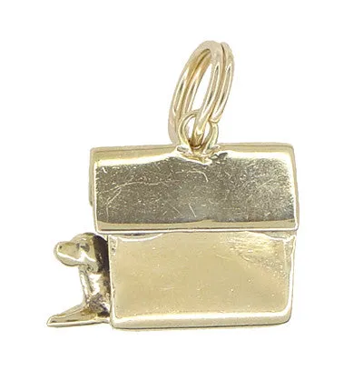 Dog in a Doghouse Charm in 10 Karat Gold
