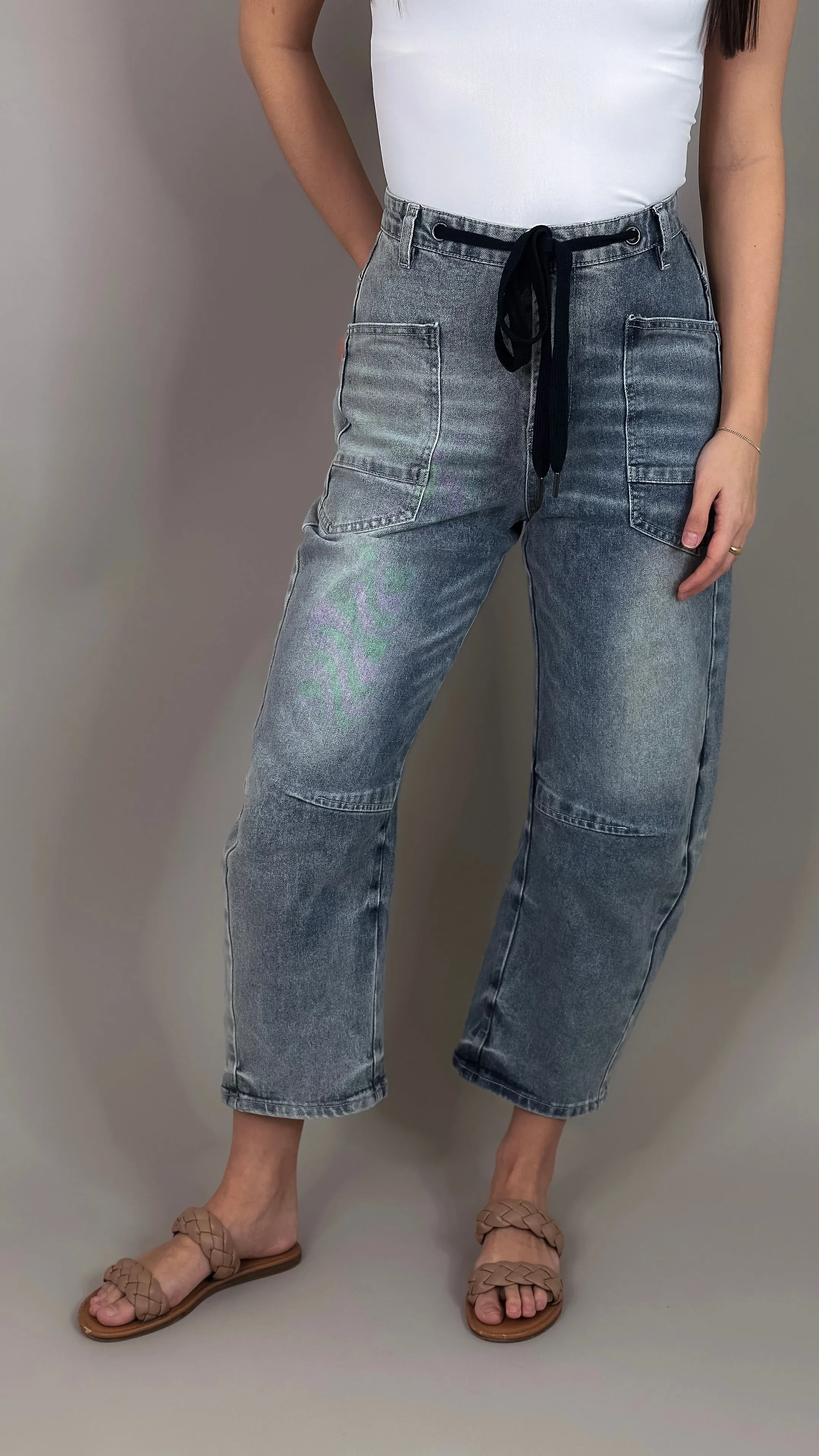 Indifferent Barrel Jeans