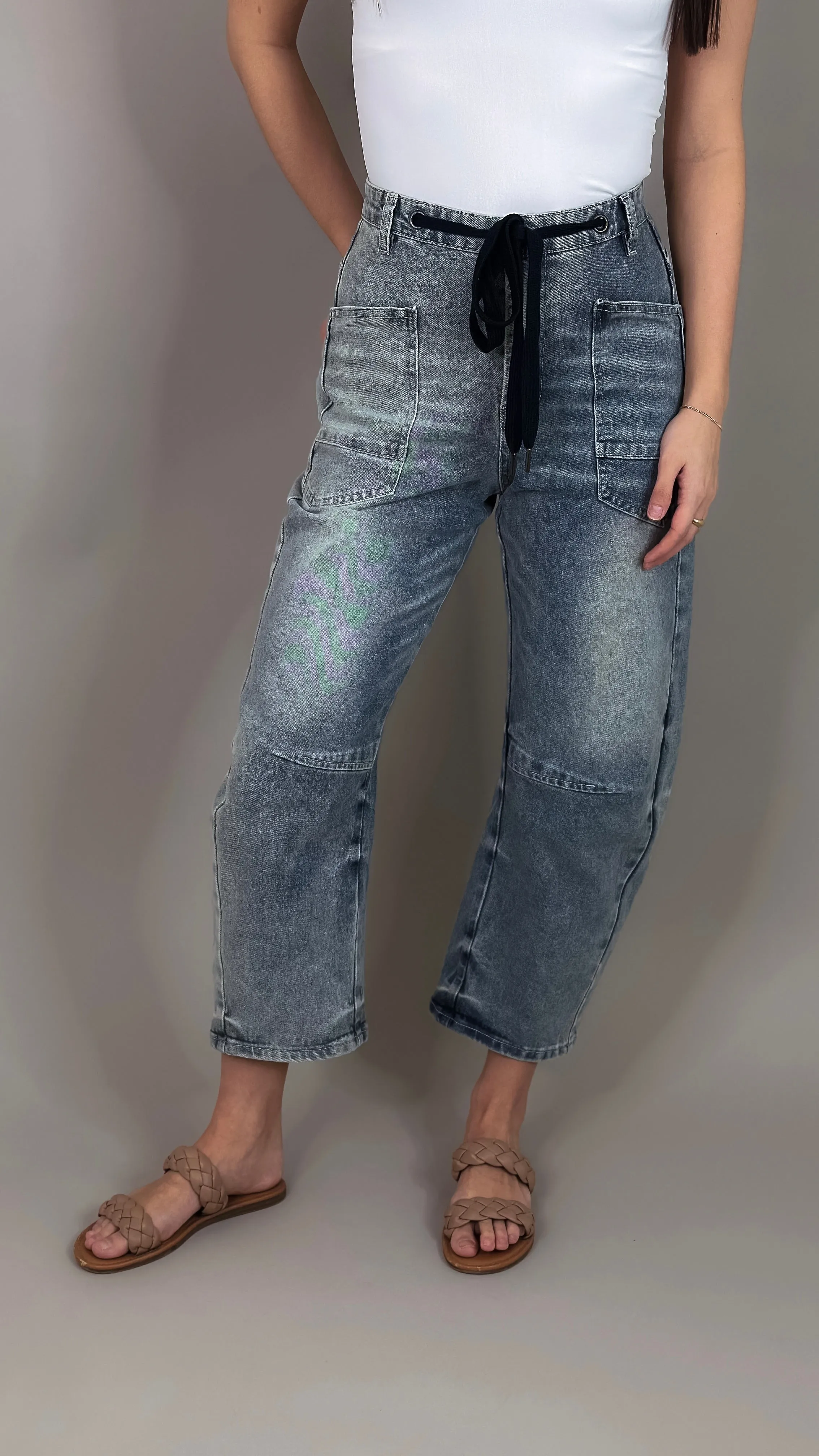 Indifferent Barrel Jeans