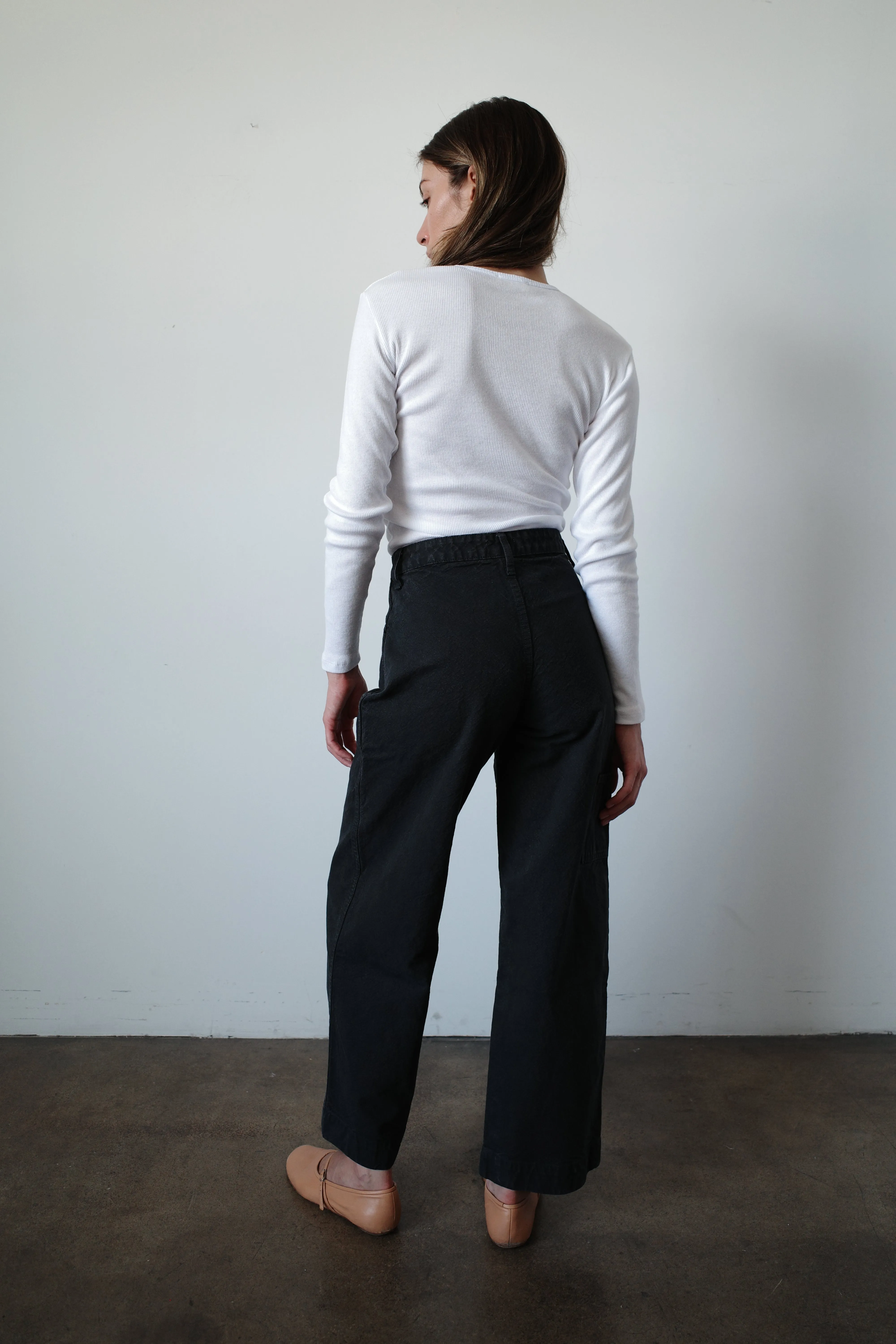 Isa Pant - Charcoal