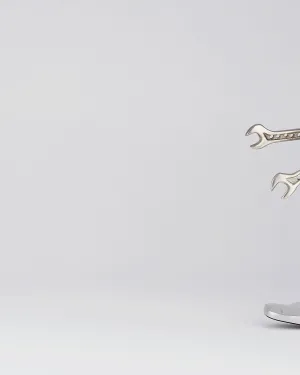 Karl Phone Stand