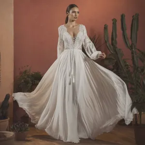 Long Sleeve Bohemian Backless V Neck Lace Appliqued Chiffon Wedding Dress