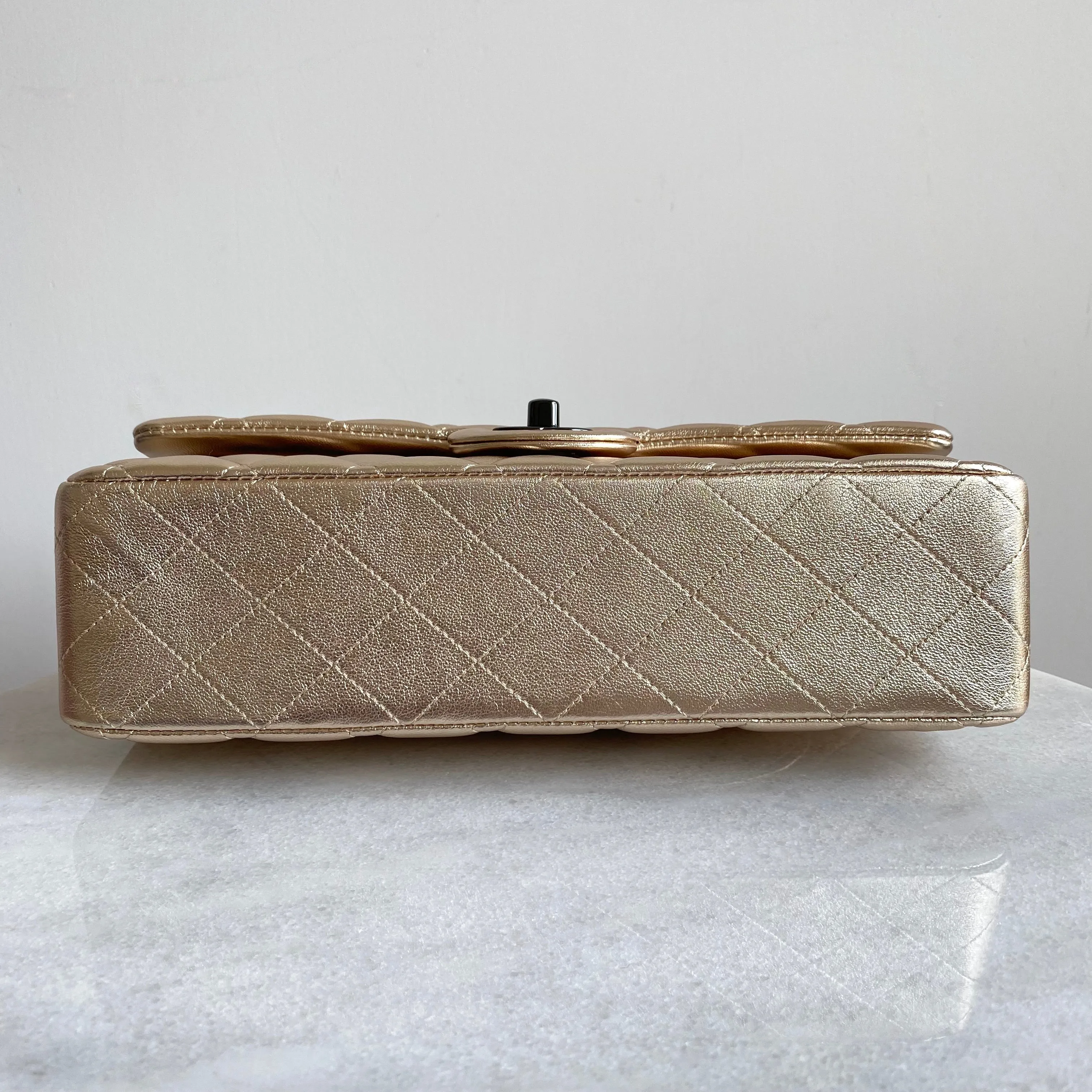 Medium Classic Double Flap Bag in 21S Metallic Gold Lambskin