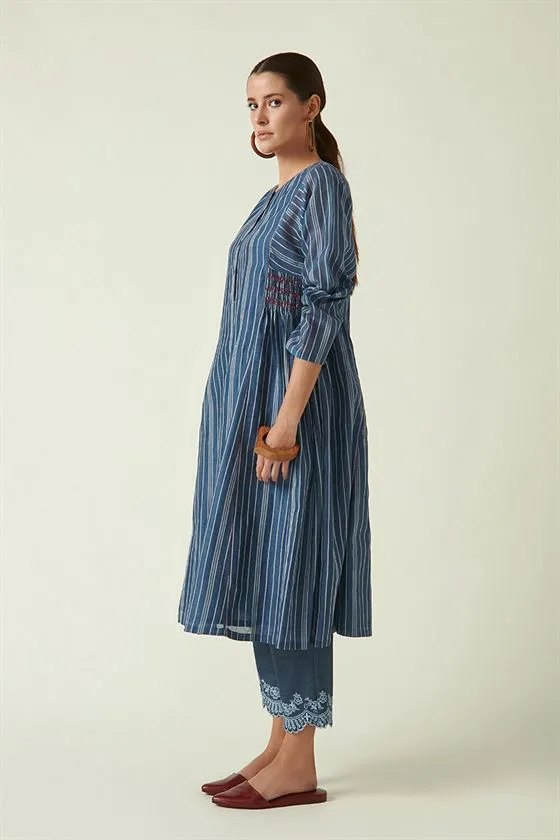 Payal Pratap   I   Casa Loma Dime Kurta & Pant Set(2Pcs) Cotton Silk Handloom  Blue  Transition Edit 9SB-114