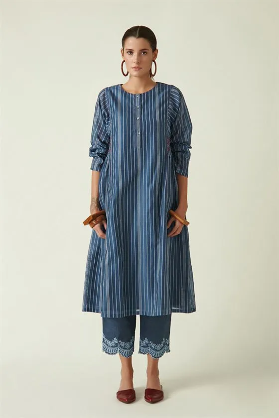 Payal Pratap   I   Casa Loma Dime Kurta & Pant Set(2Pcs) Cotton Silk Handloom  Blue  Transition Edit 9SB-114