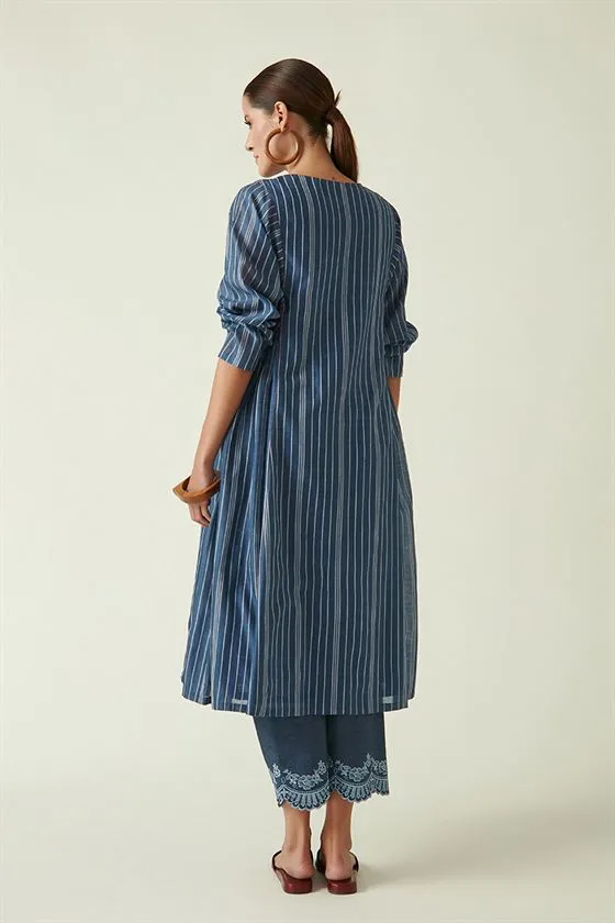 Payal Pratap   I   Casa Loma Dime Kurta & Pant Set(2Pcs) Cotton Silk Handloom  Blue  Transition Edit 9SB-114