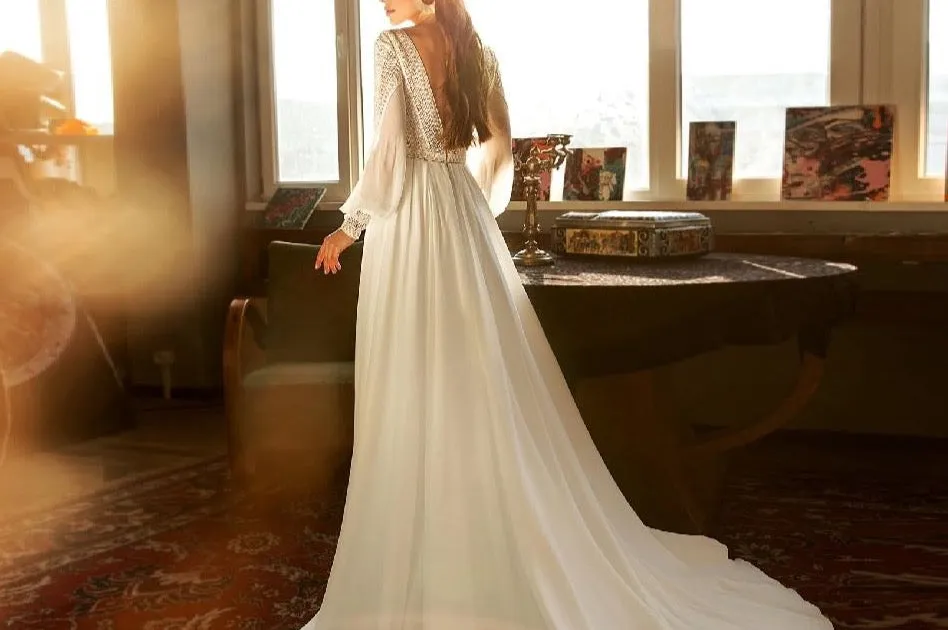 Puffy Long Sleeve Dress Women Boho Wedding Dresses  Vestido Sexy Bridal Wedding Gown V-Neck Backless Lace Bodice