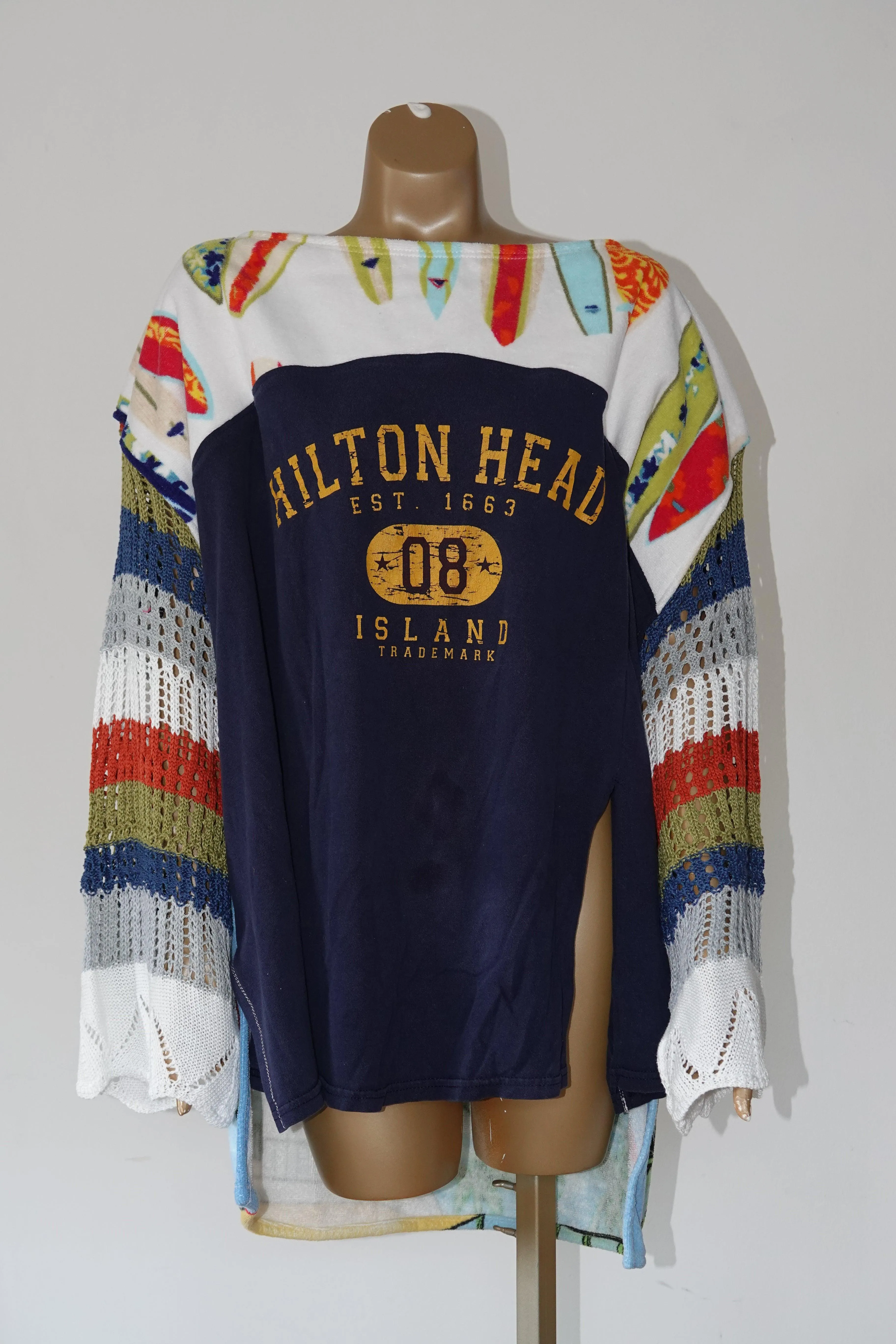 Reclaimed Be My Light House Pullover