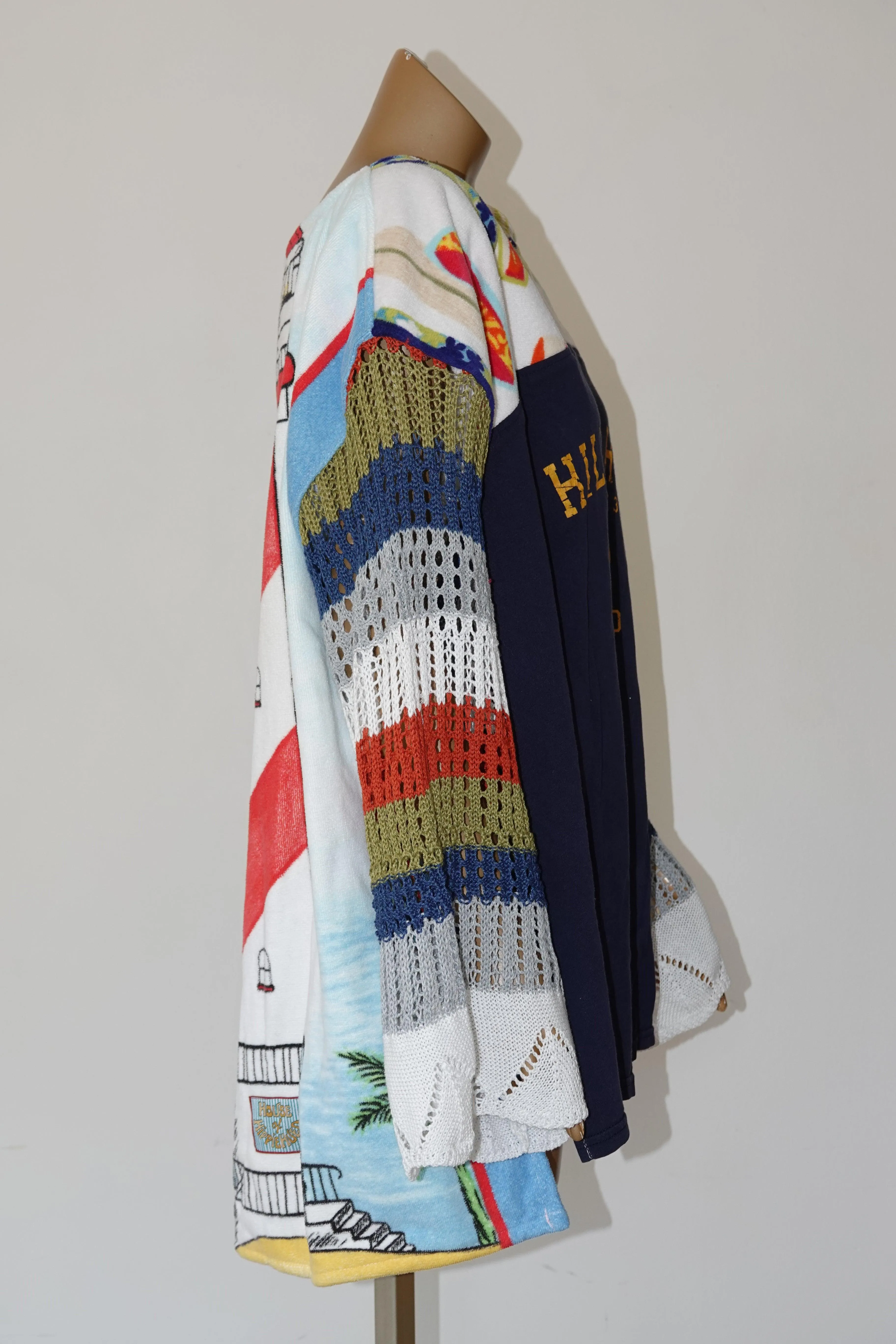 Reclaimed Be My Light House Pullover