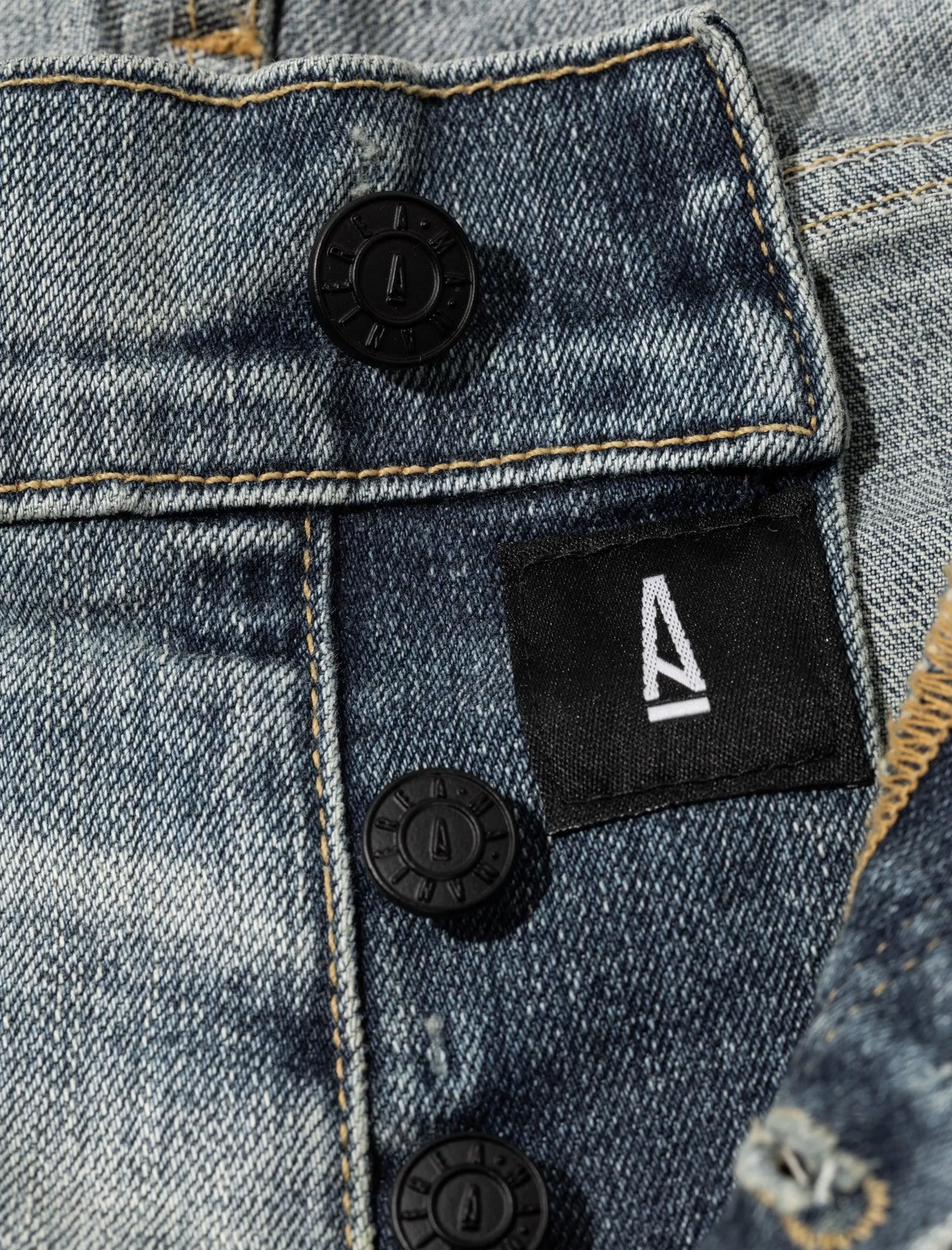 REPAIRED DENIM
