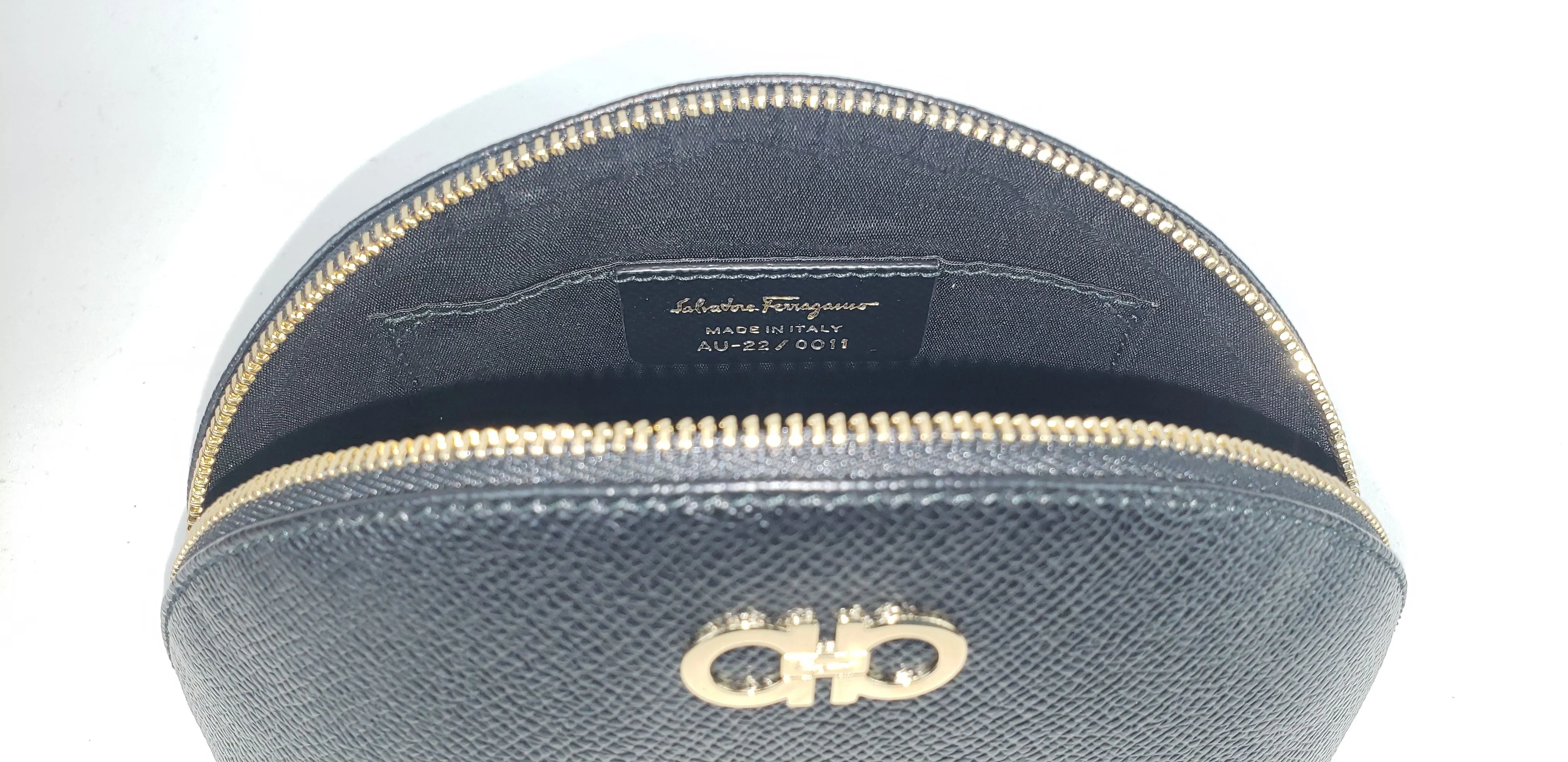 Salvatore Ferragamo Cosmetic Zip Pouch in Nero