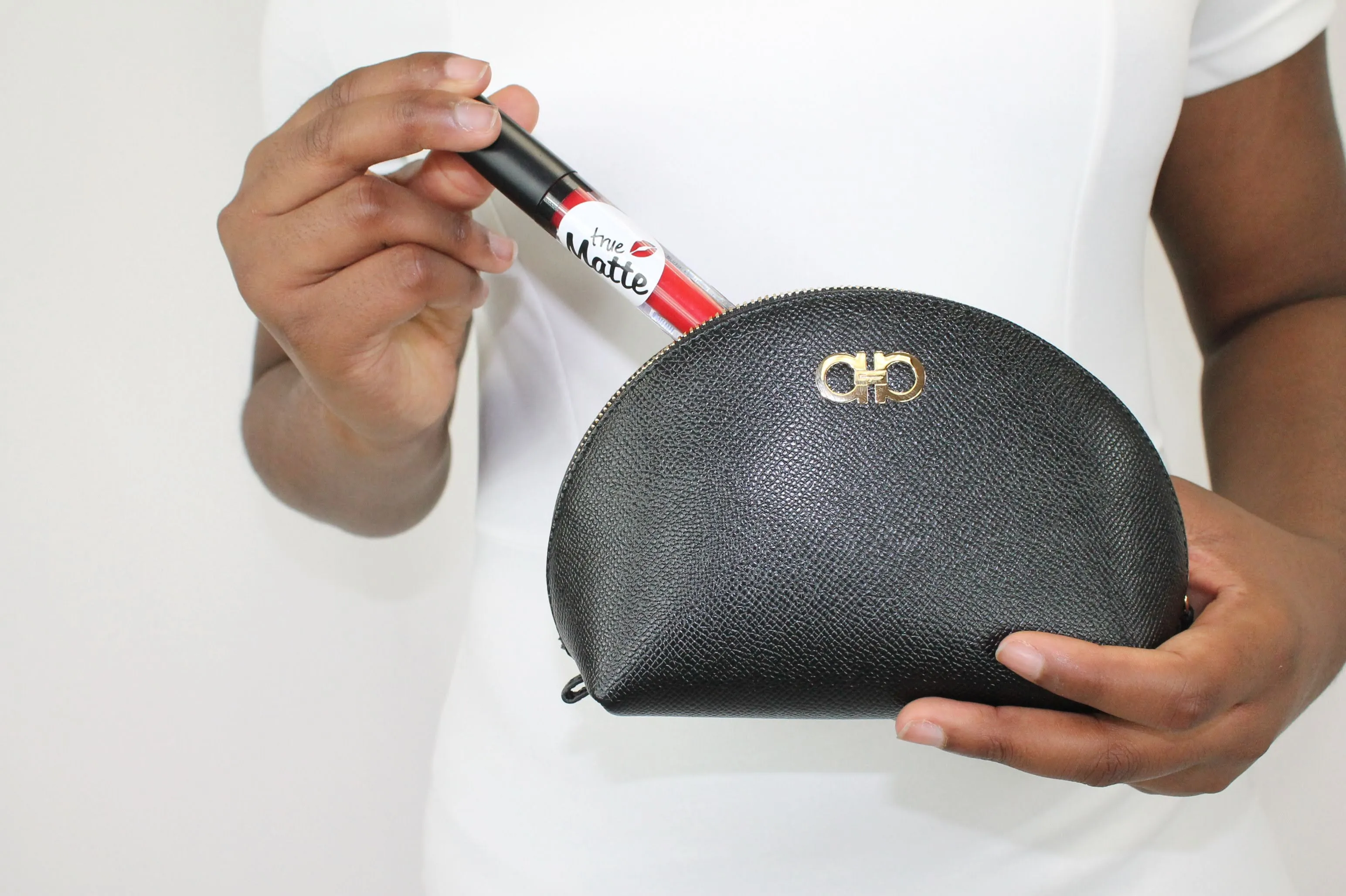 Salvatore Ferragamo Cosmetic Zip Pouch in Nero
