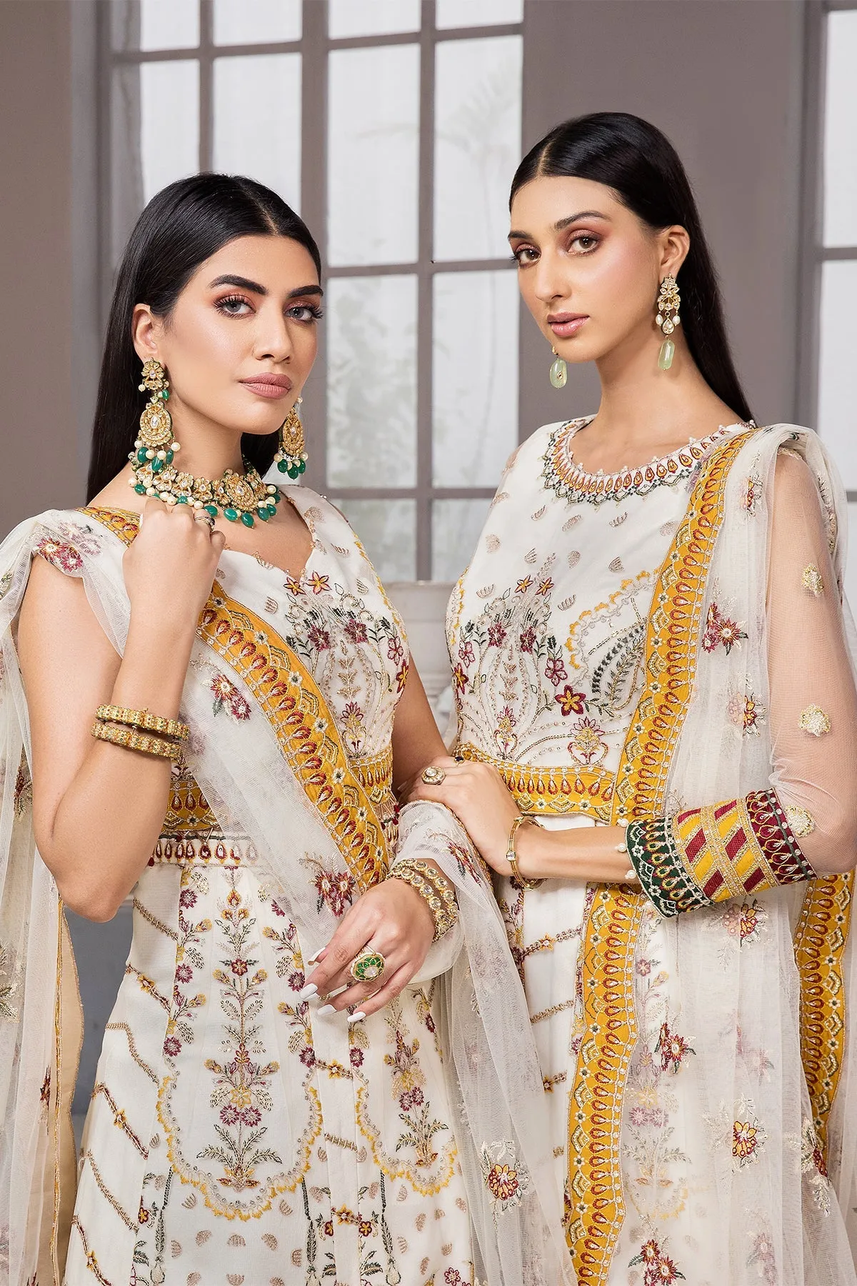 Sawera Alizeh Fashion Vasl-e-Meeras Festive Edition 2022 | Unstitched Embroidered Chiffon Suits Alizeh Fashion Vasl-e-Meeras Festive Edition 2022 | Unstitched Embroidered Net Suits