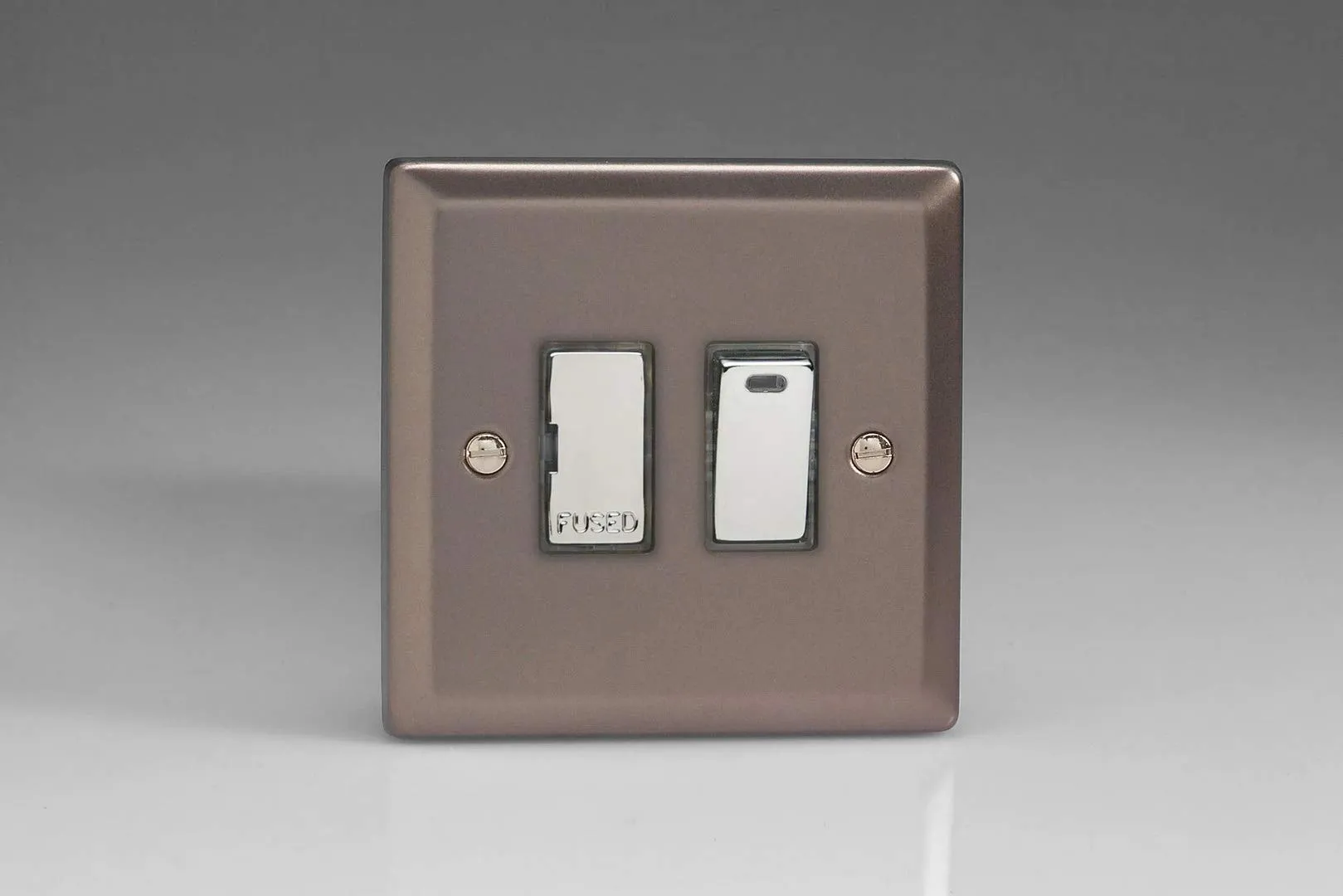 Varilight 13A Switched Fused Spur   Neon with Metal Inserts Pewter XR6ND