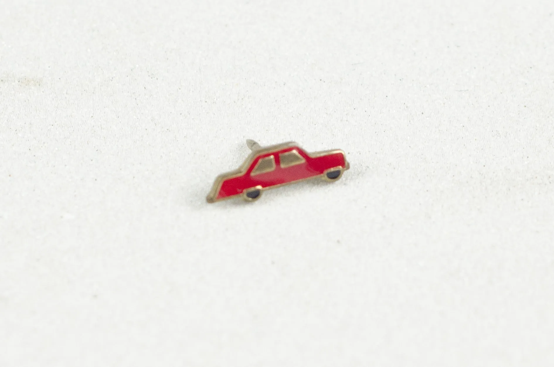 Vintage Enamel Pin - Car